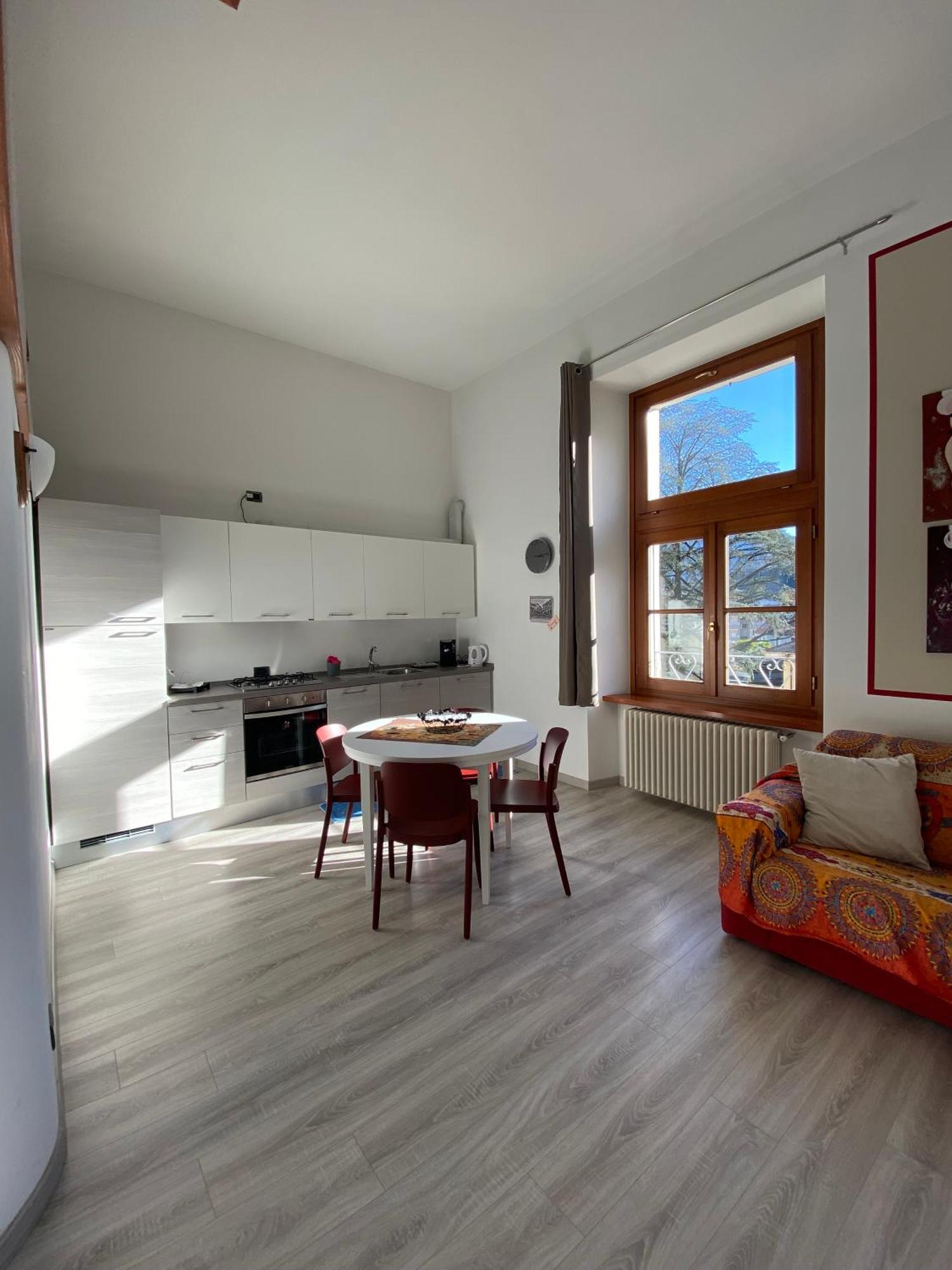 Mantellini 2A Lägenhet Domodossola Exteriör bild